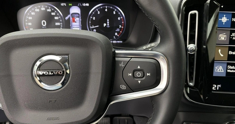 Volvo XC 40 cena 129900 przebieg: 72000, rok produkcji 2021 z Szczytno małe 326